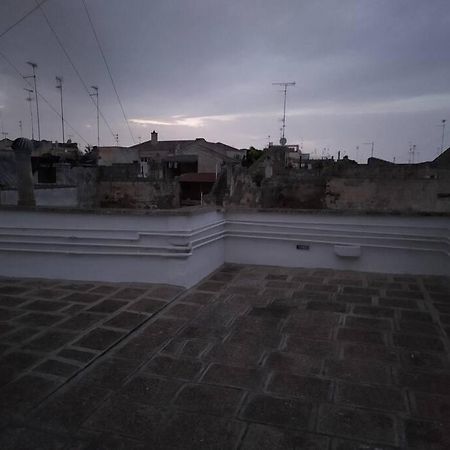 Appartamento In Pieno Centro A Lecce Exterior foto
