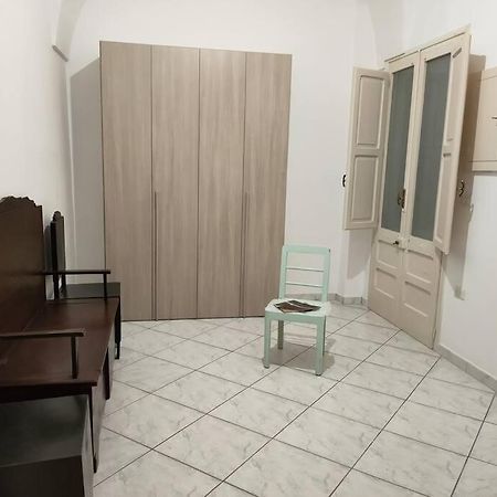 Appartamento In Pieno Centro A Lecce Exterior foto